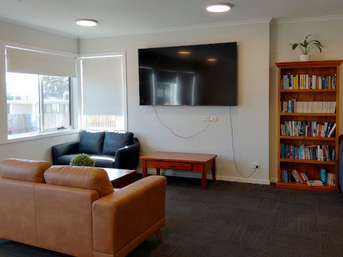 Indigo Lodge common room