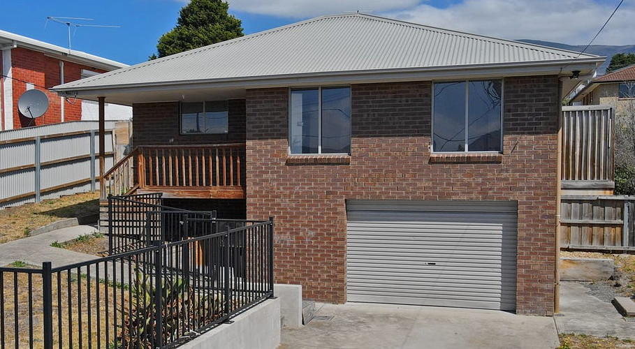 13 Caversham Rd, West Moonah