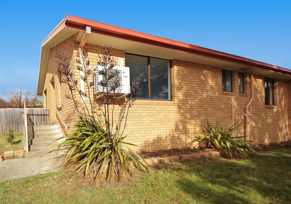 2-bedroom house at 10 Dent Court, West Moonah